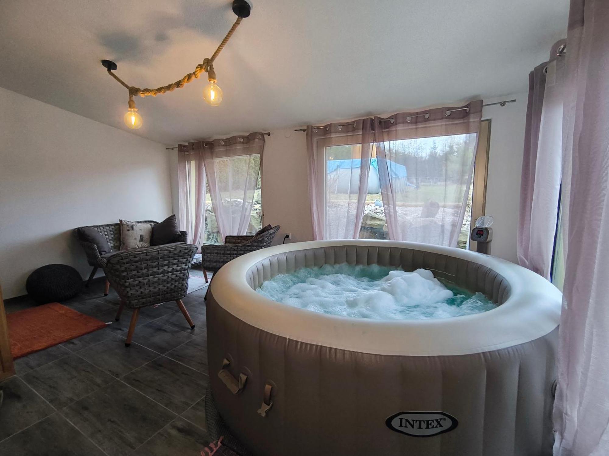 Holiday Home U Lubose Trhové Sviny Dış mekan fotoğraf